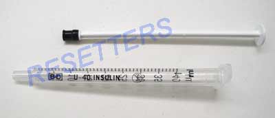 Инсулиновый шприц в котором нам нужен резиновый поршень